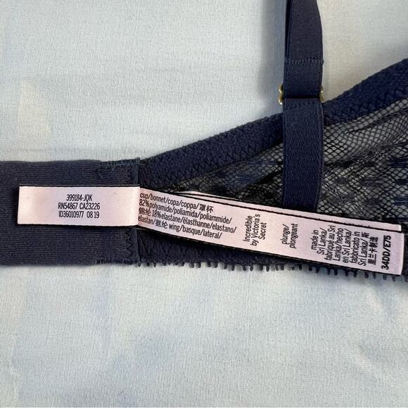 Victoria's Secret Women's 34DD Incredible Plunge Bra Navy Blue Lace Dainty - Picture 6 of 8